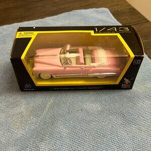 Die Cast 1949  1/43 Pink Cadillac Elvis Presley pink